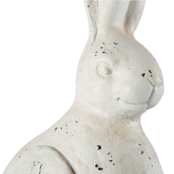 פסל ארנב בגוון לבן מיושן